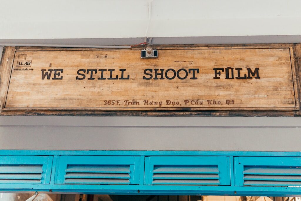 Zero-Shot vs Few-Shot Prompting for Claude: When Context Examples Actually Help (Benchmarked) zero-shot vs few-shot — photo by Tuyen Vo on Unsplash